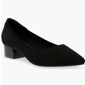 Universal Knit Almond Toe Pump